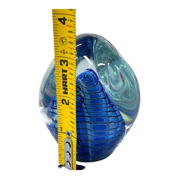 Blue Black Swirl Robert Eickholt Art Glass Blue Swirl Paperweight Signed 2000 - Picture 6 of 7